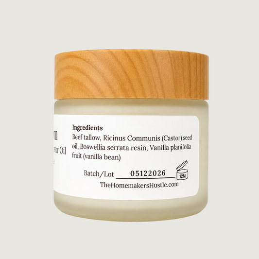 Jar with wooden lid and label displaying ingredients on a white background